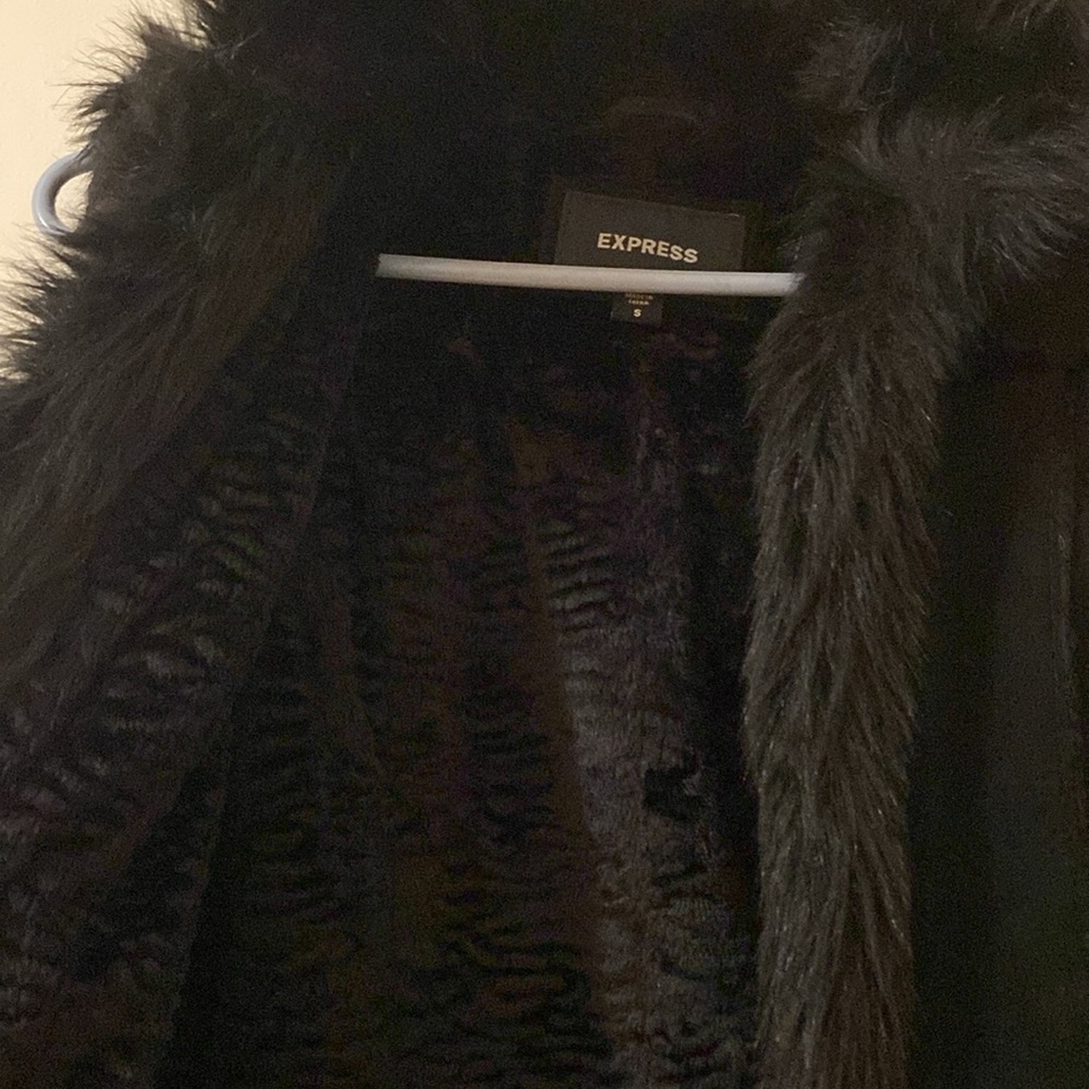Fur Black vintage leather vest 20 yrs old - Picture 3 of 5